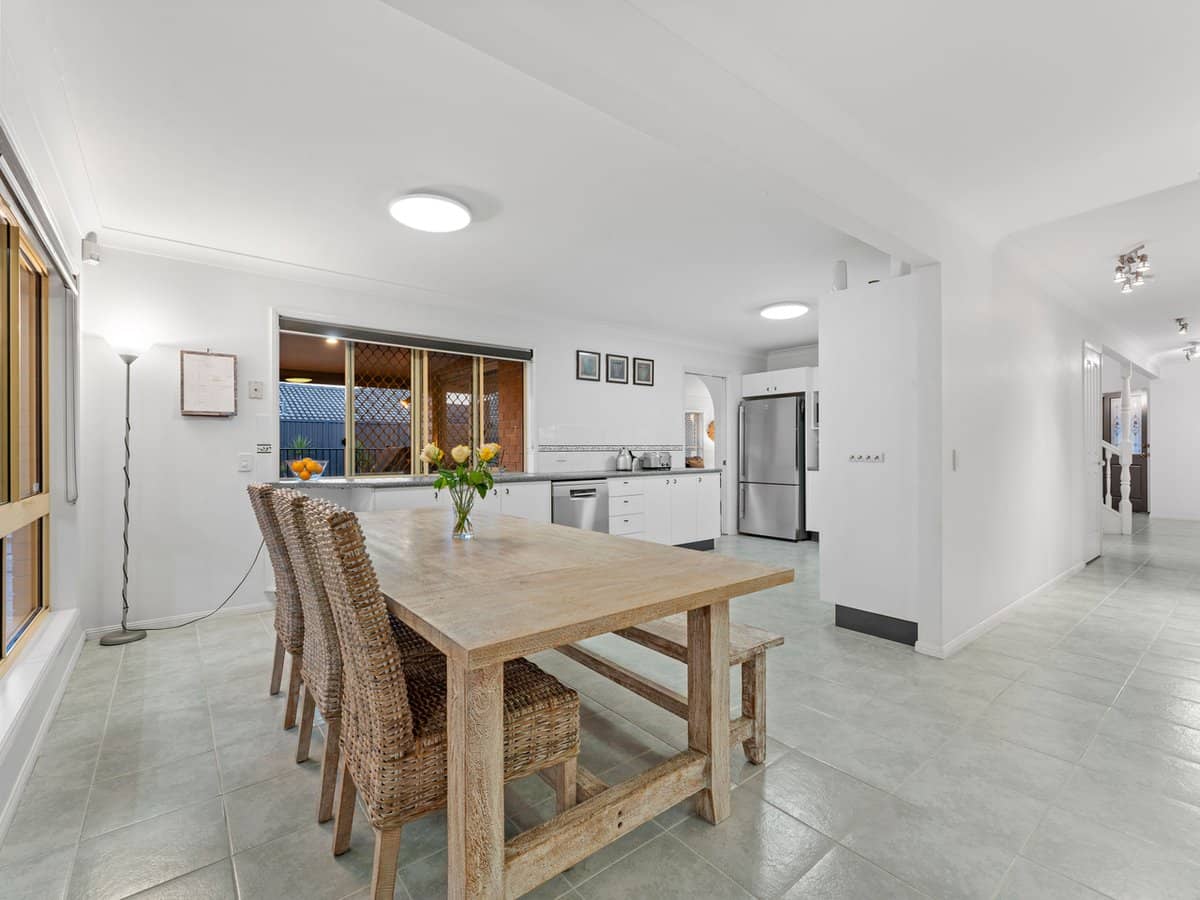 6 Kensington Place, Wishart - Thumbnail 12