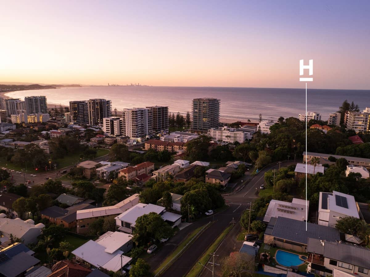 28 Rutledge Street, COOLANGATTA - Thumbnail 13