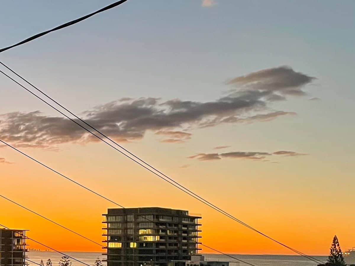 28 Rutledge Street, COOLANGATTA - Thumbnail 18