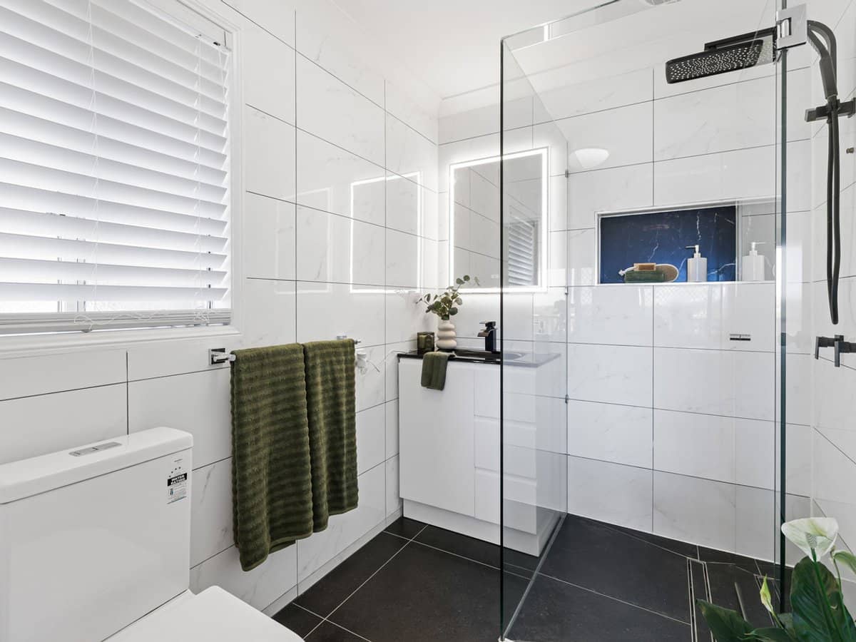 6 Honolulu Rise, Pacific Pines - Thumbnail 13