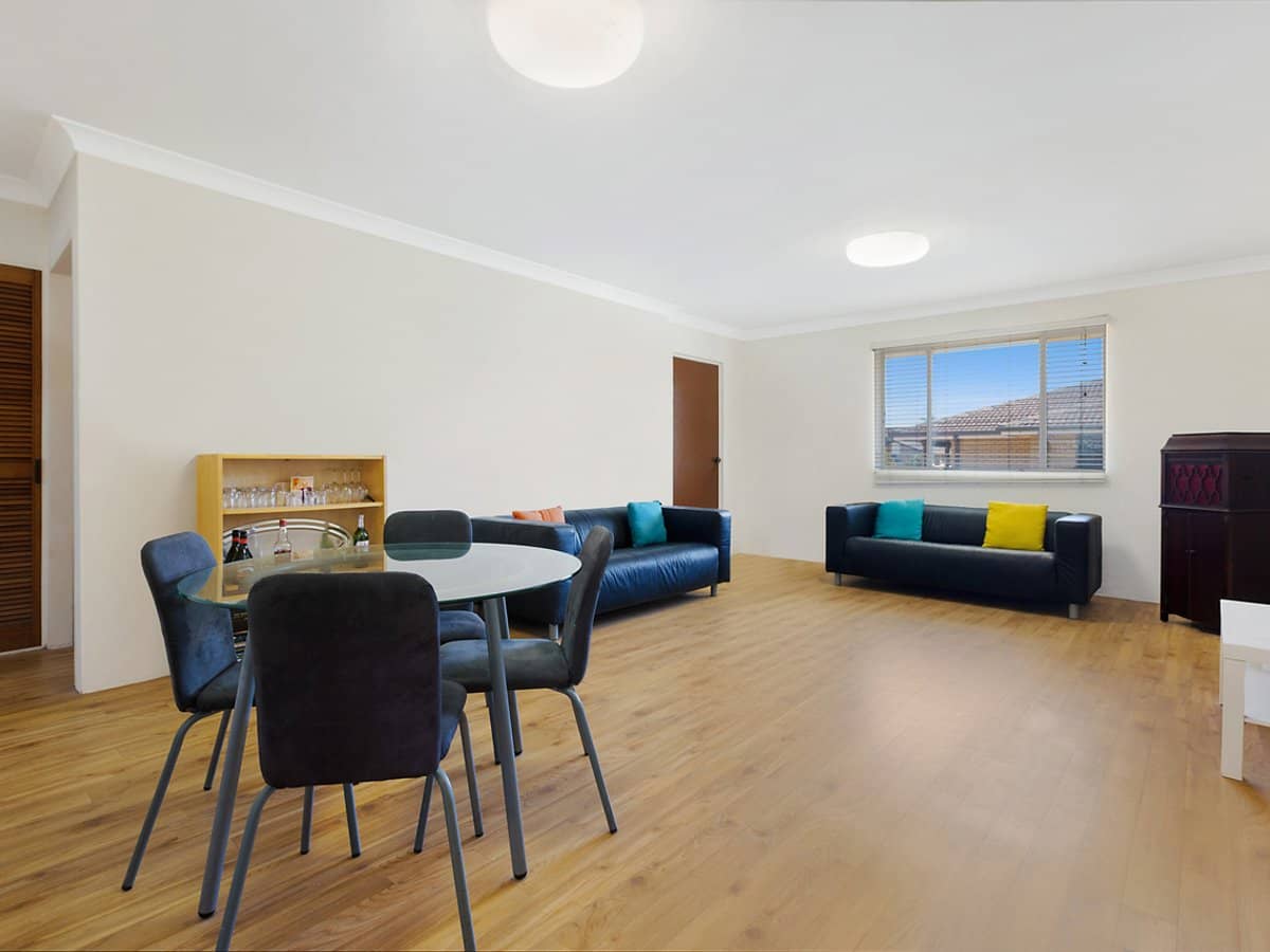 18 Banks Avenue, TWEED HEADS - Thumbnail 2