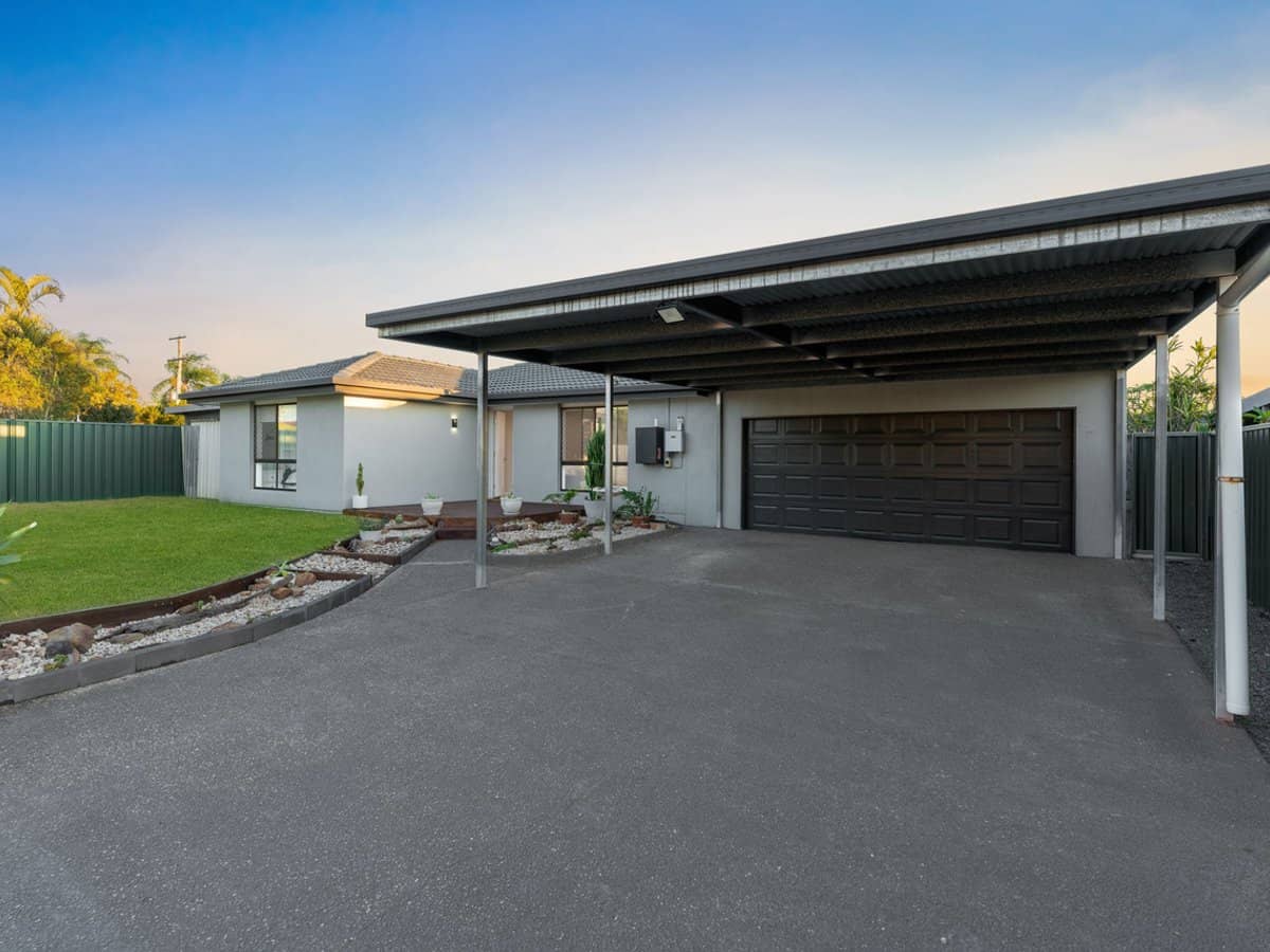 14 Lycoris Street, CRESTMEAD - Thumbnail 1