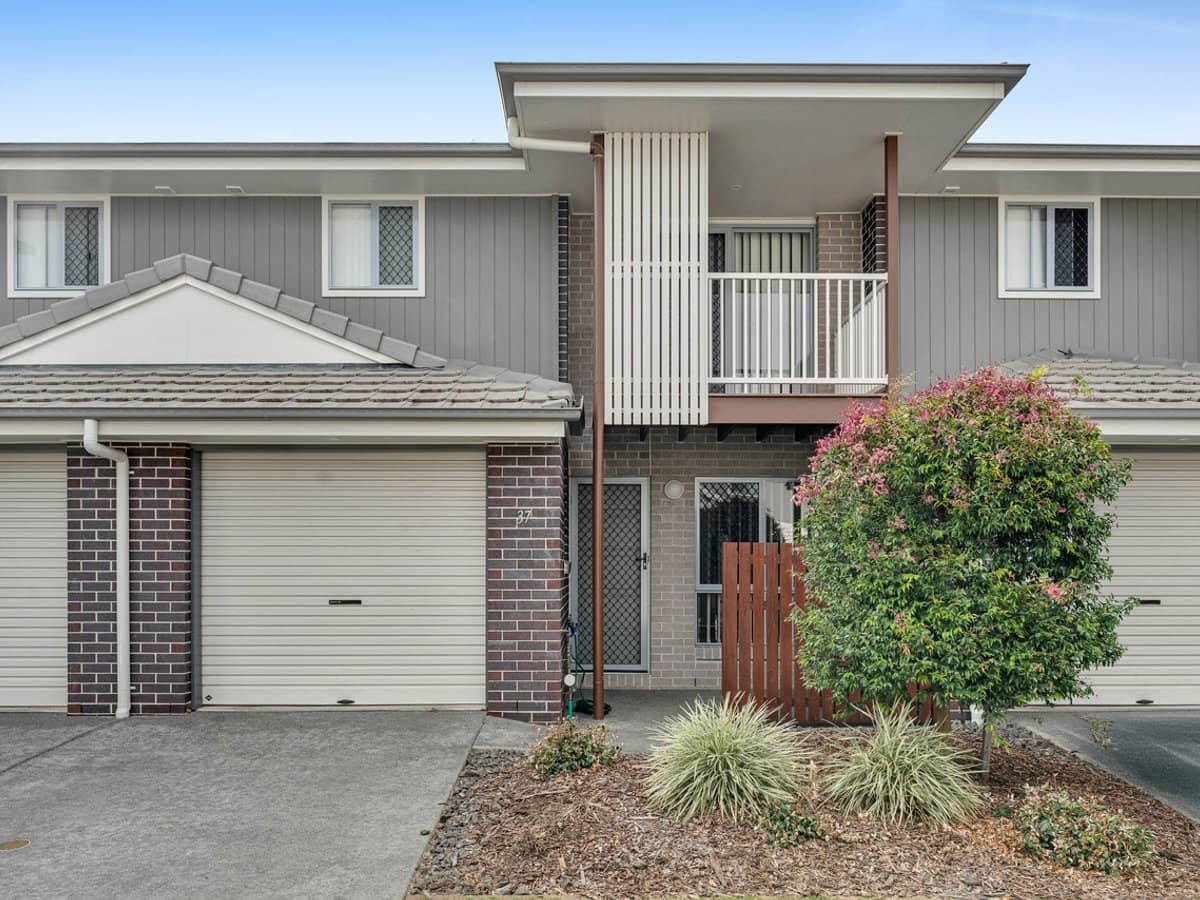 82 Cascade Street, RACEVIEW - Thumbnail 1