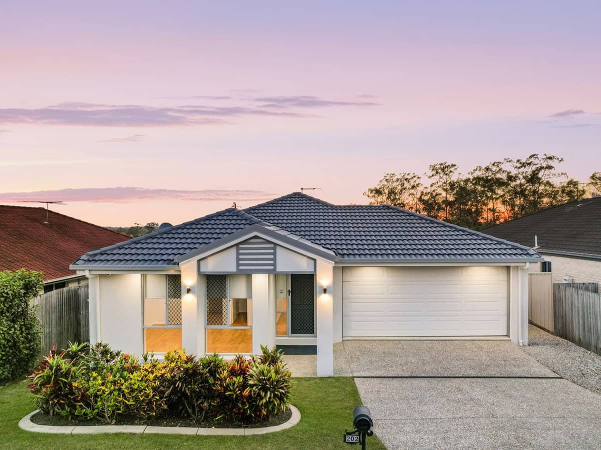 202 Macquarie Way, DREWVALE - Thumbnail 1