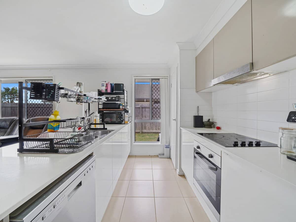 28 Baxter Crescent, CABOOLTURE - Thumbnail 9