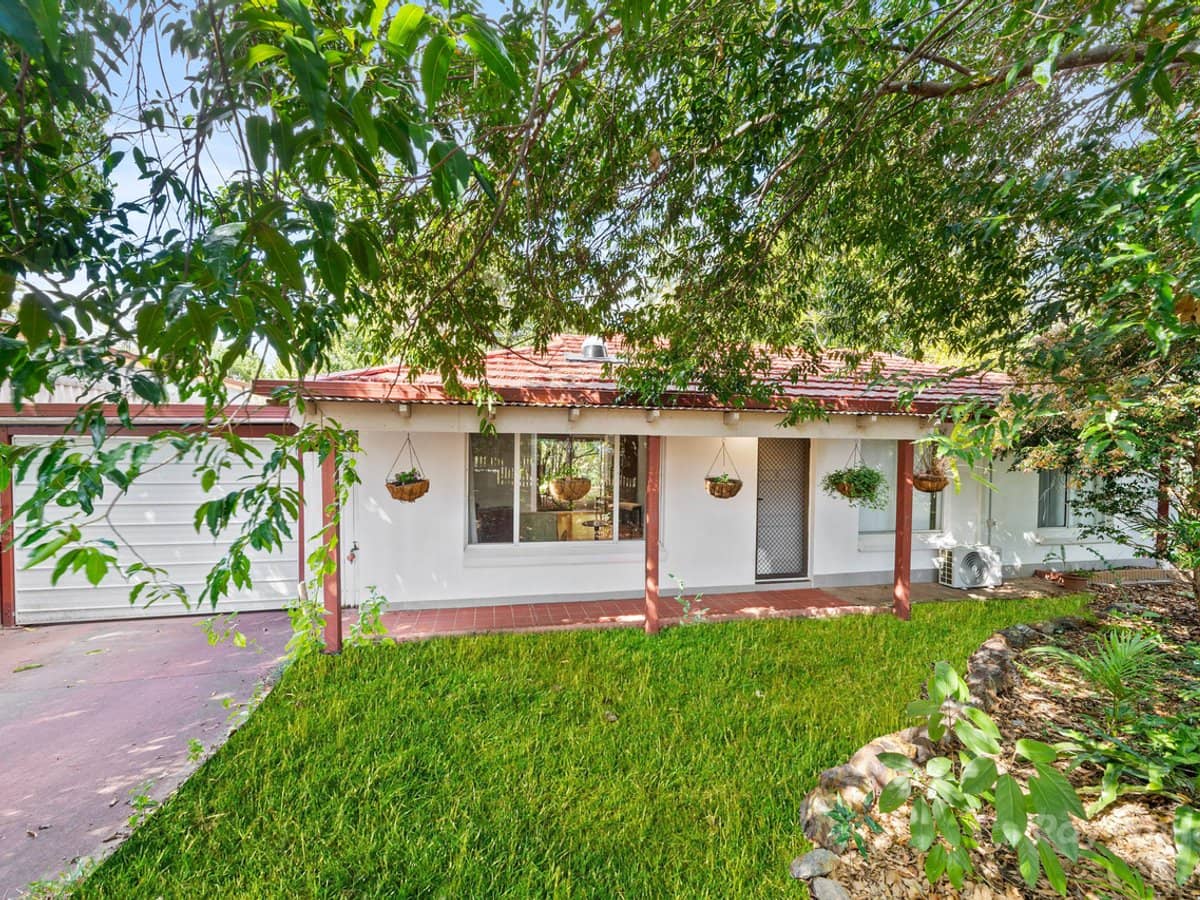 10 Woodland Crescent, Browns Plains - Thumbnail 1