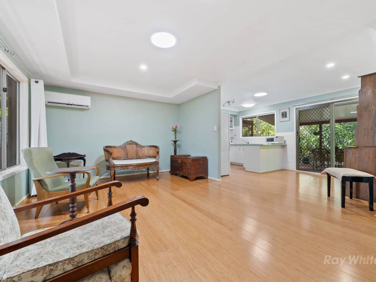 10 Woodland Crescent, Browns Plains - Thumbnail 3