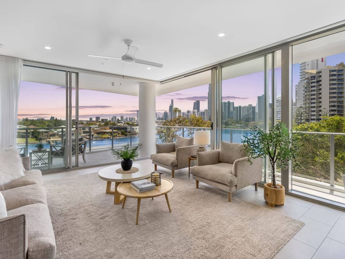 1 Cannes Avenue, SURFERS PARADISE - Thumbnail 2