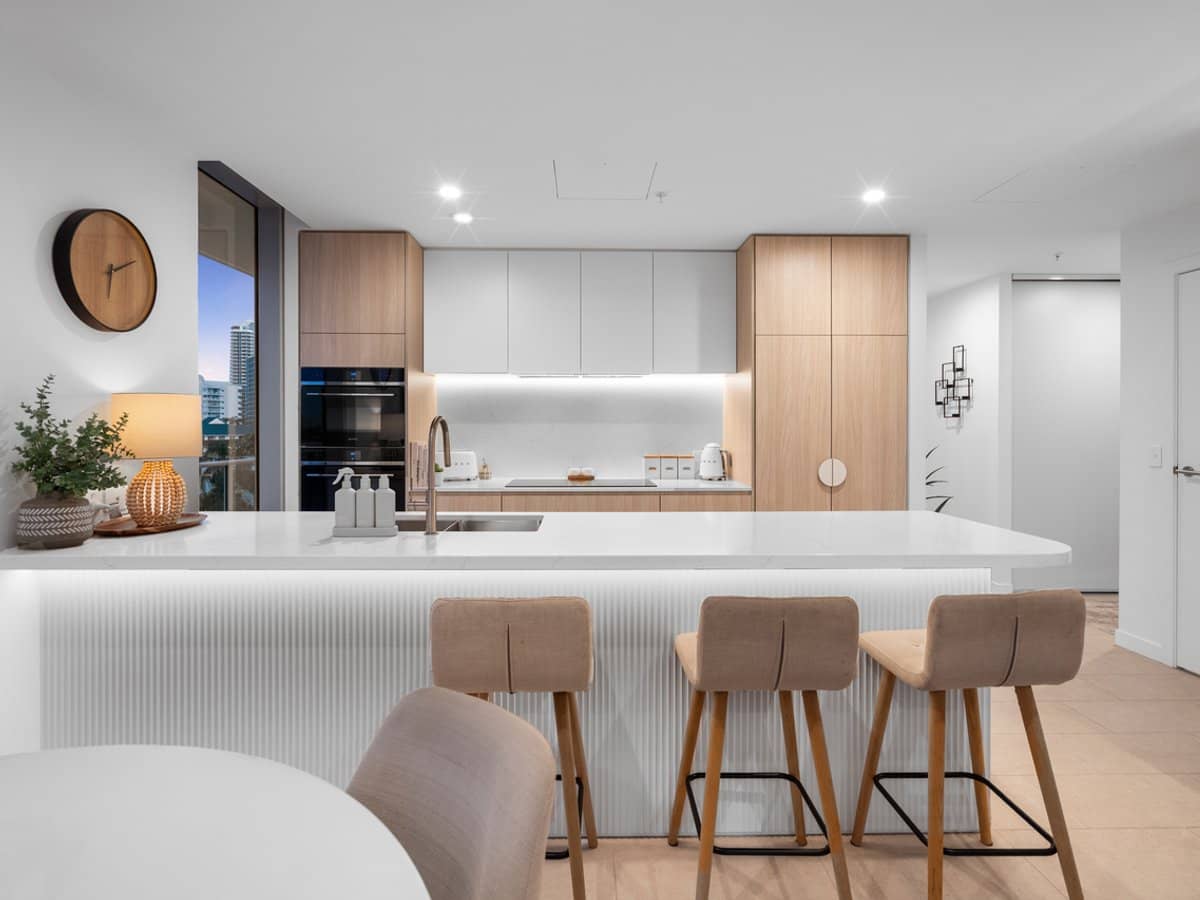 1 Cannes Avenue, SURFERS PARADISE - Thumbnail 26