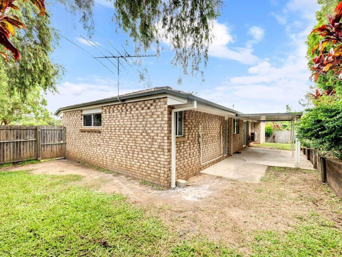 42 Benjamina Circuit, Regents Park - Thumbnail 12