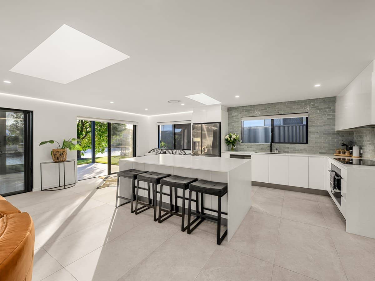 84 Companion Way, TWEED HEADS - Thumbnail 2