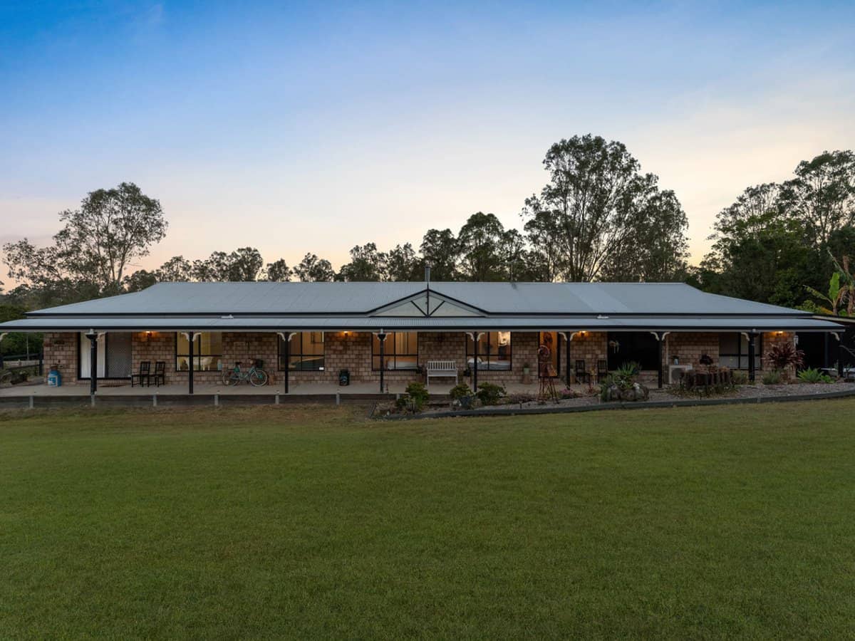 2-6 Myrtle Road, JIMBOOMBA - Thumbnail 3