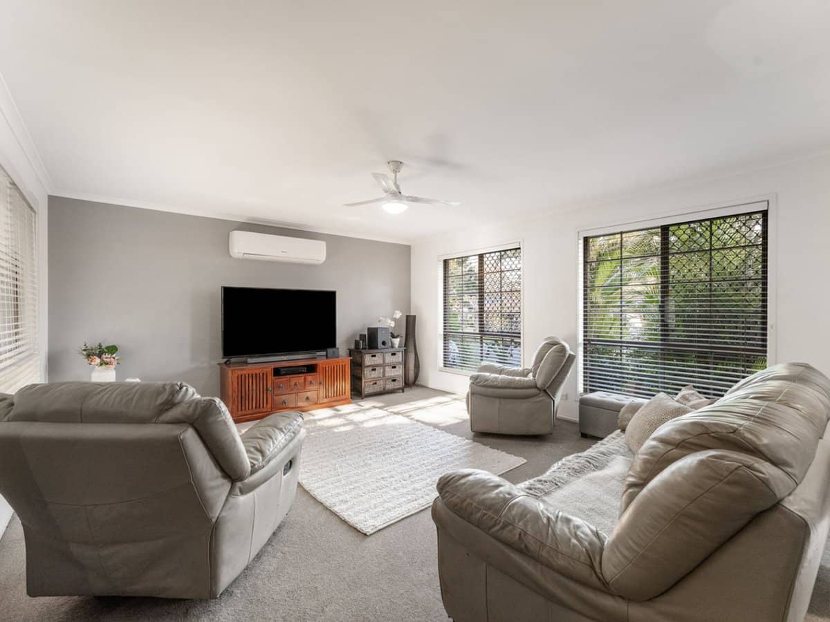 67 Federation Drive, HILLCREST - Thumbnail 3