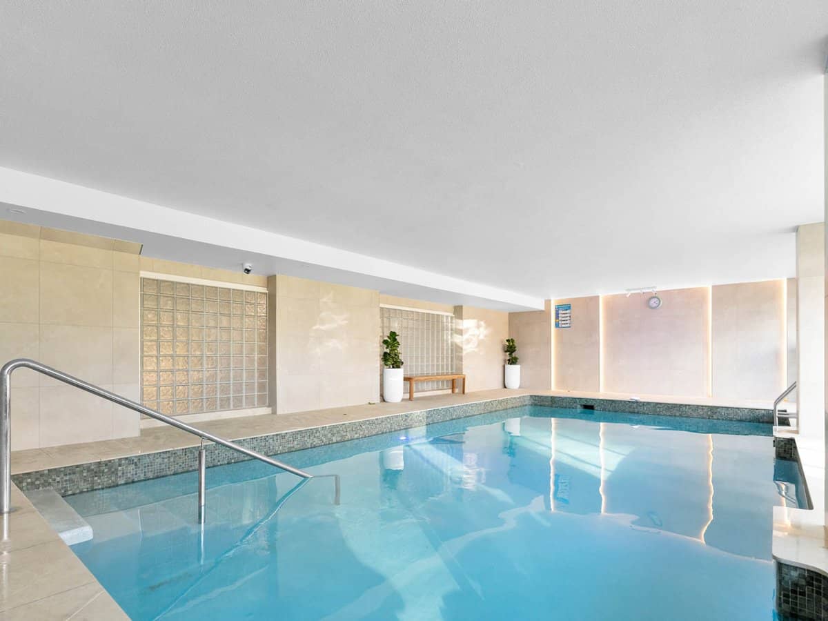 2 Riverview Parade, SURFERS PARADISE - Thumbnail 8