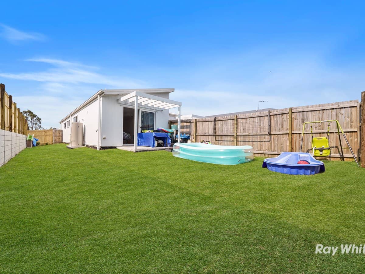 22 Mali Way, LOGAN VILLAGE - Thumbnail 10