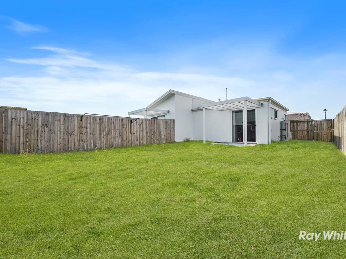 22 Mali Way, LOGAN VILLAGE - Thumbnail 18