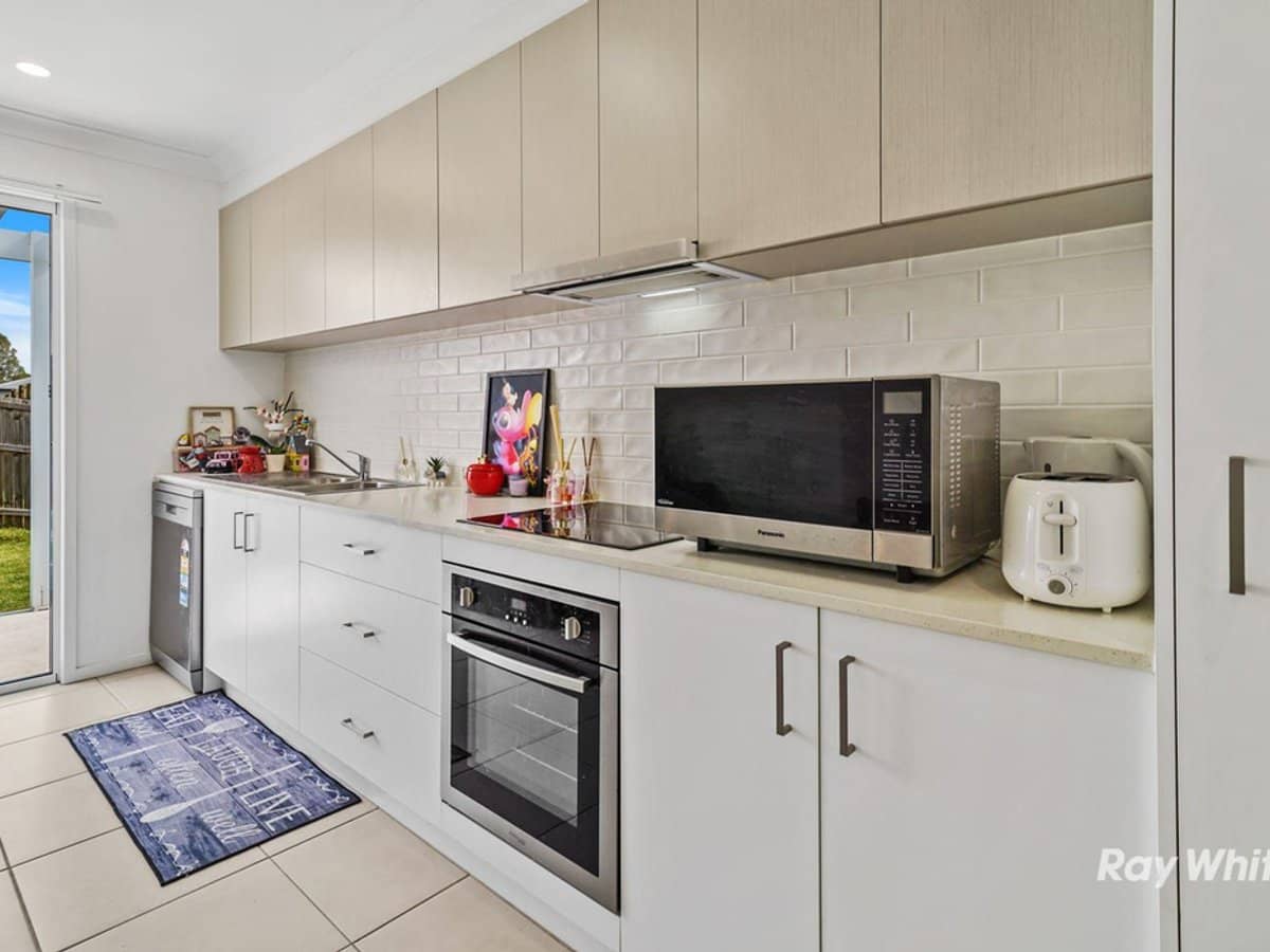 22 Mali Way, LOGAN VILLAGE - Thumbnail 3