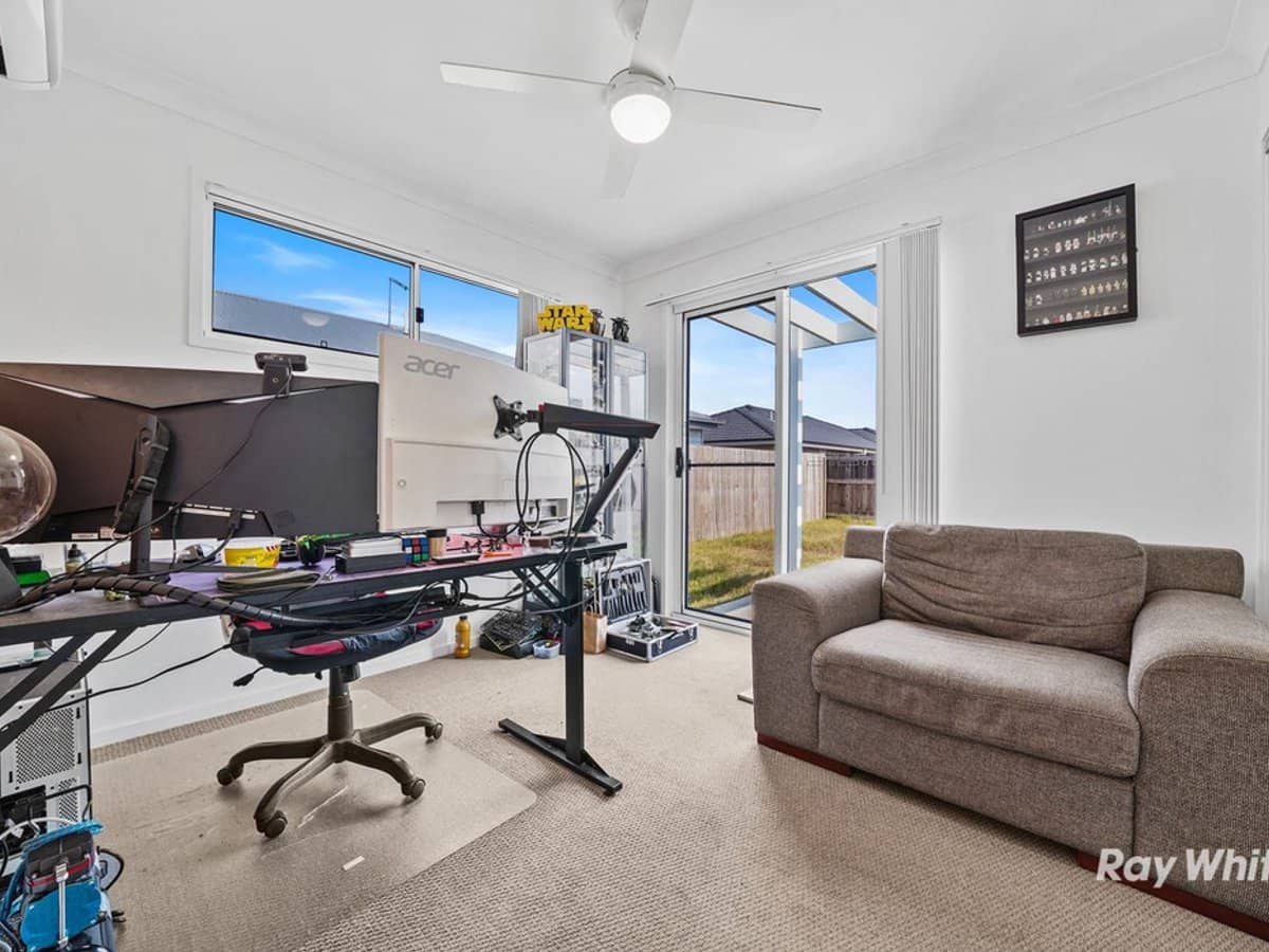 22 Mali Way, LOGAN VILLAGE - Thumbnail 20