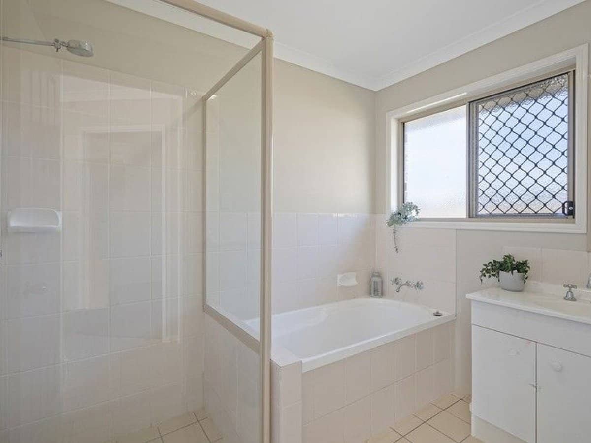 20 Jobson Place, CRESTMEAD - Thumbnail 12