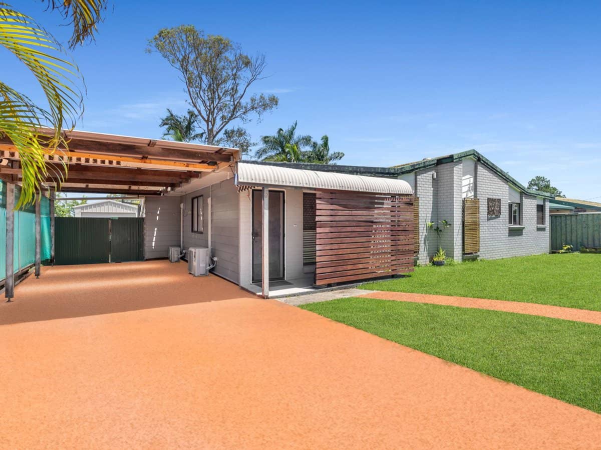 5 Overton Court, CRESTMEAD - Thumbnail 1