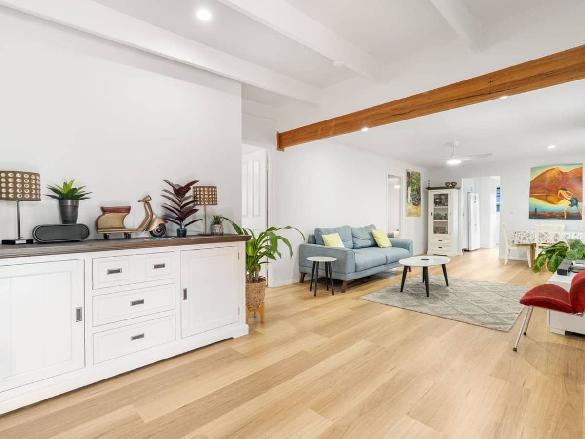 5 Overton Court, CRESTMEAD - Thumbnail 3