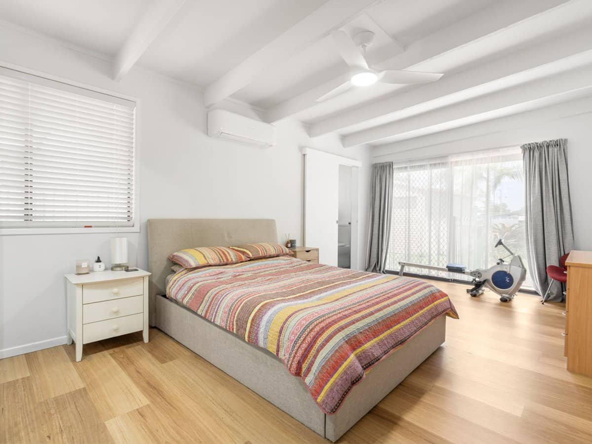 5 Overton Court, CRESTMEAD - Thumbnail 5