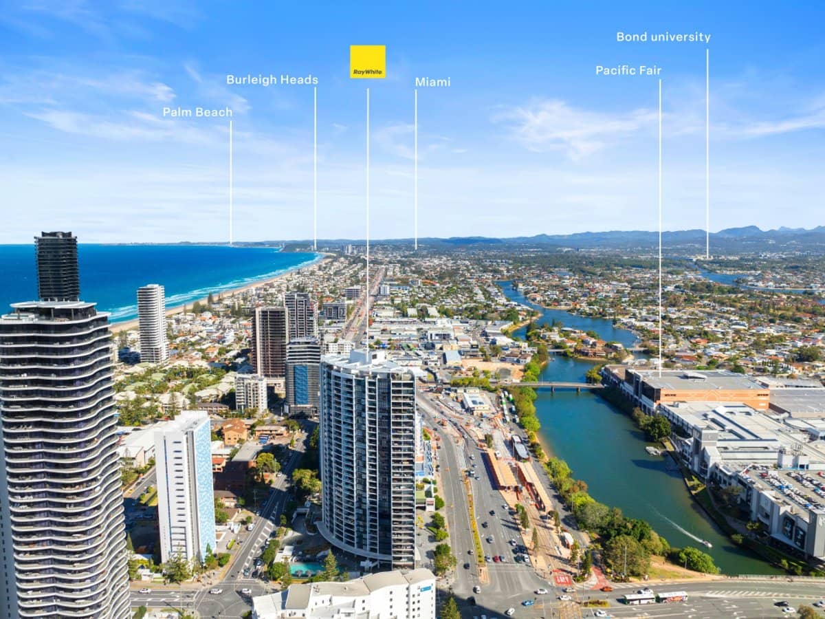 22 Surf Parade, BROADBEACH - Thumbnail 11