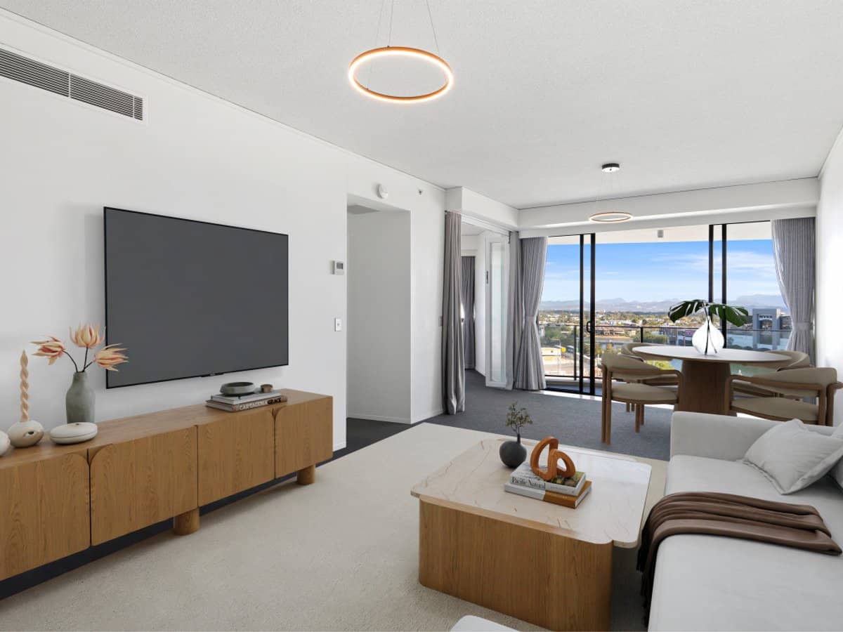 22 Surf Parade, BROADBEACH - Thumbnail 1