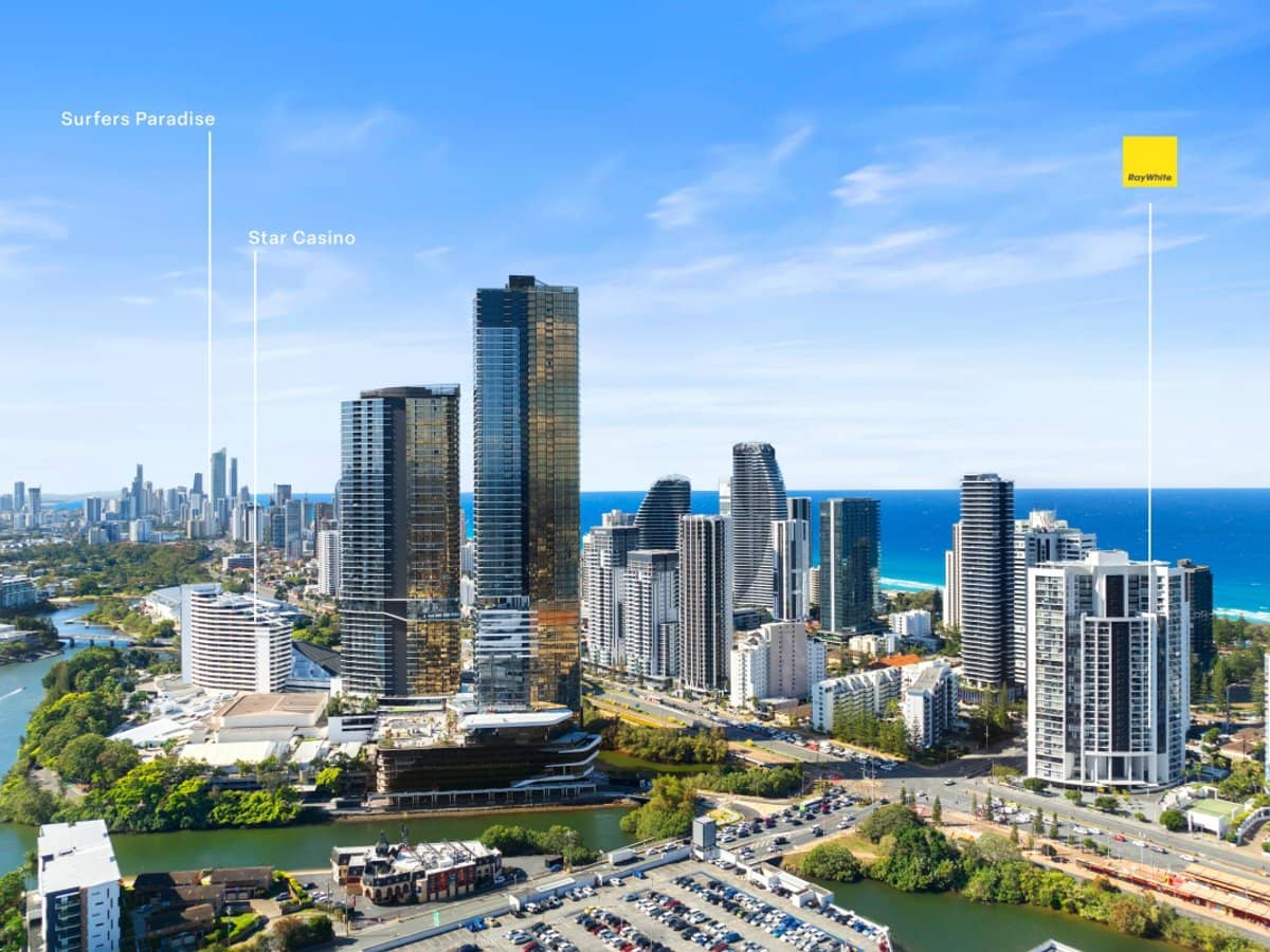 22 Surf Parade, BROADBEACH - Thumbnail 18