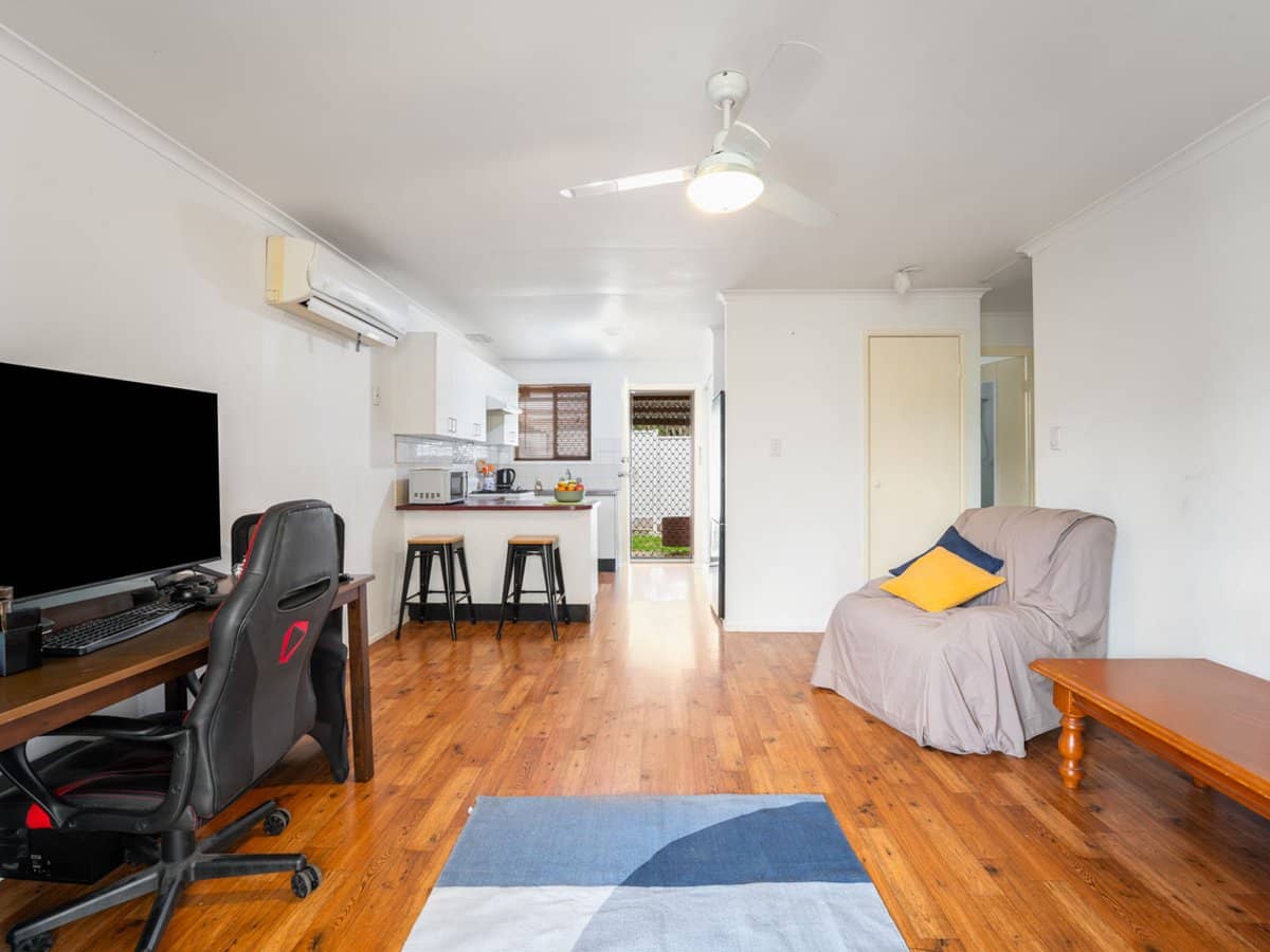 11/23 Monash Road, LOGANLEA - Thumbnail 2