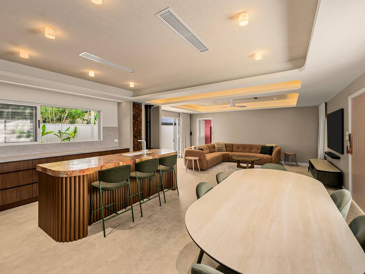 4 Maralinga Avenue, MERMAID WATERS - Thumbnail 3