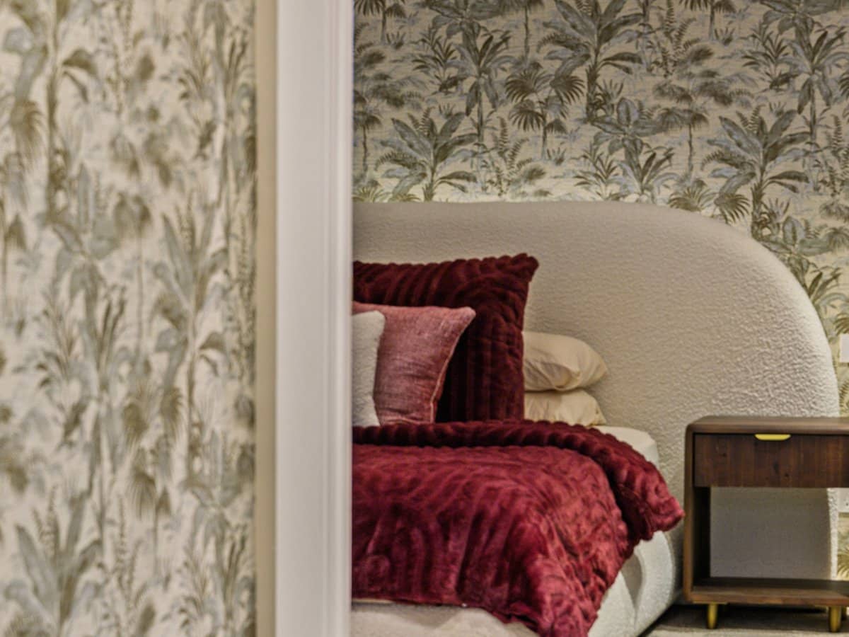 4 Maralinga Avenue, MERMAID WATERS - Thumbnail 11