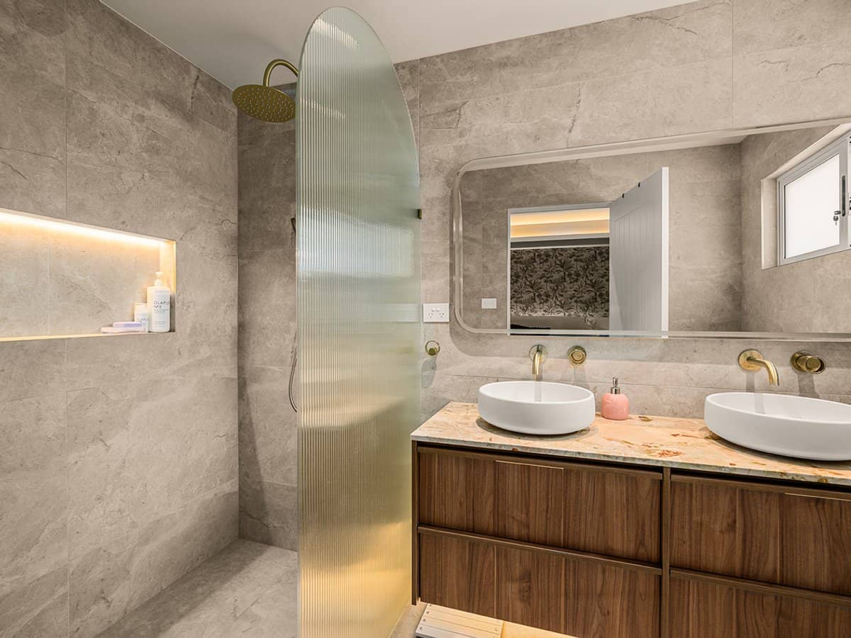 4 Maralinga Avenue, MERMAID WATERS - Thumbnail 12