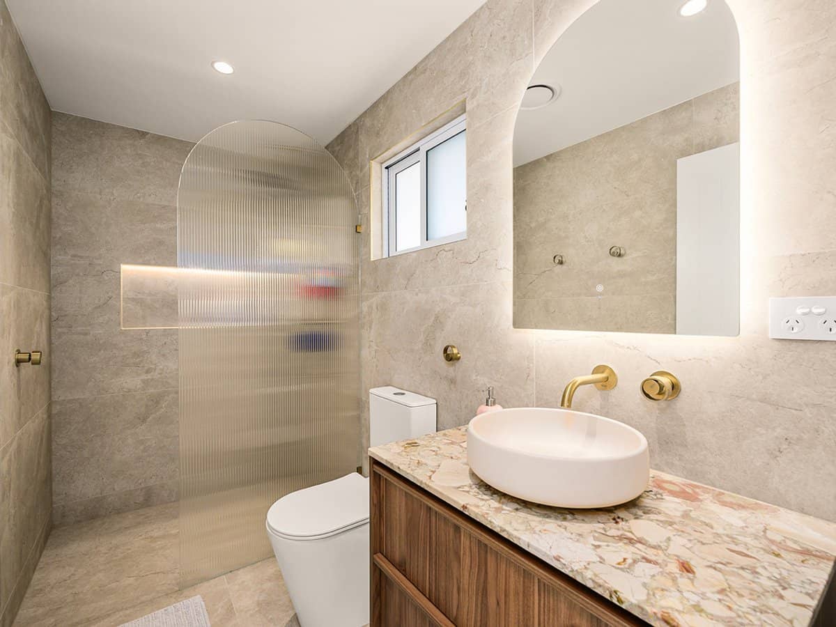 4 Maralinga Avenue, MERMAID WATERS - Thumbnail 14