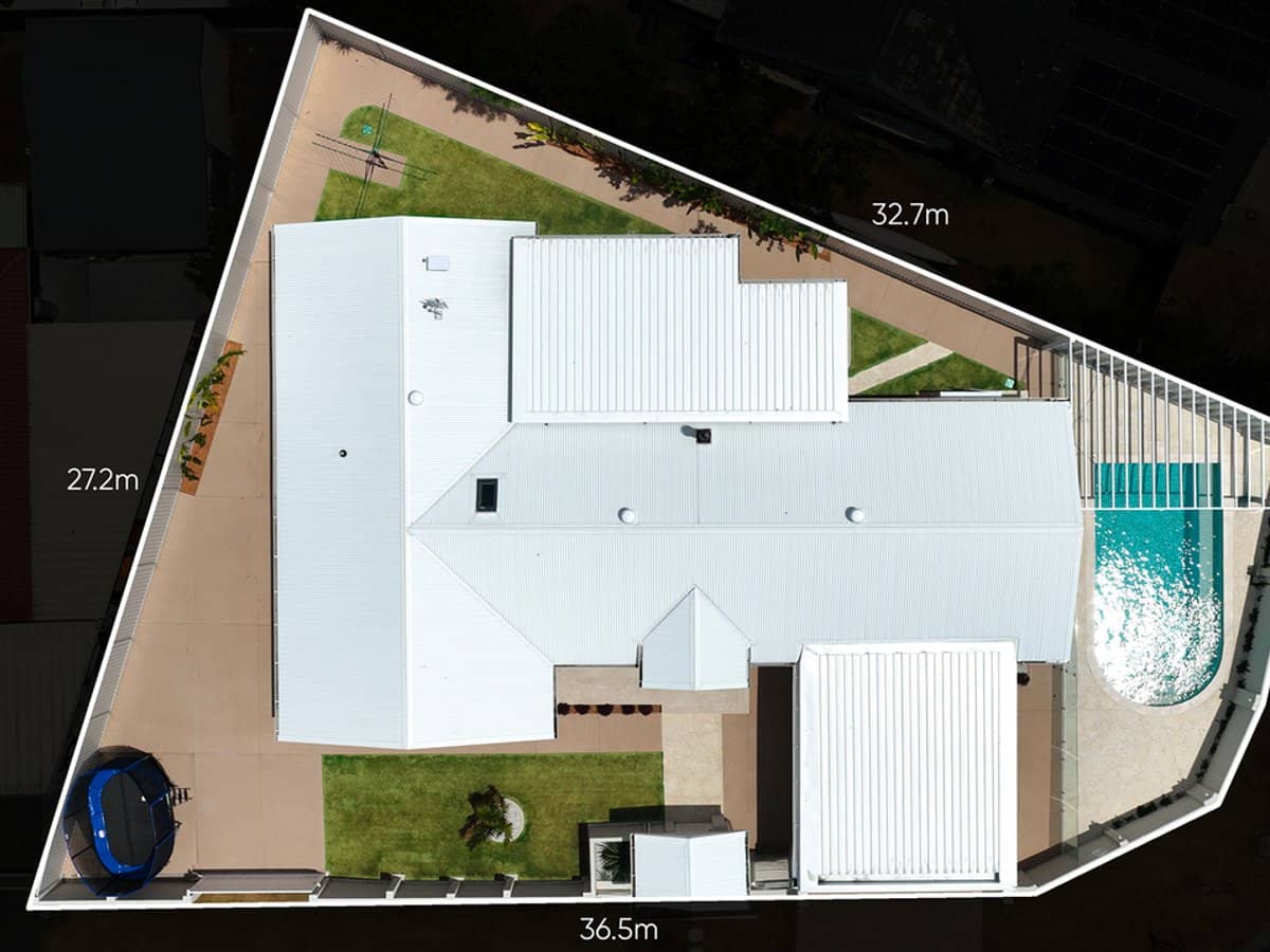 4 Maralinga Avenue, MERMAID WATERS - Thumbnail 19