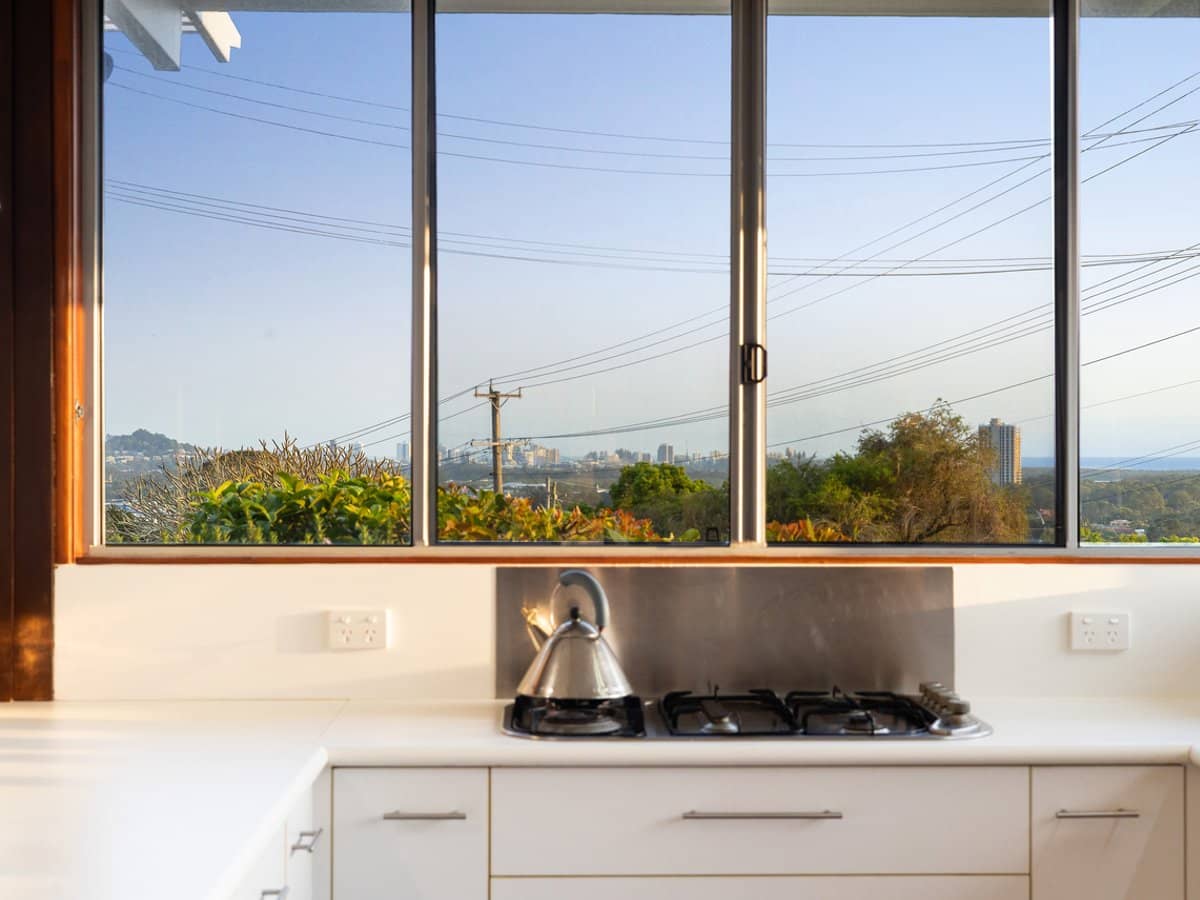 41 Pioneer Parade, BANORA POINT - Thumbnail 3