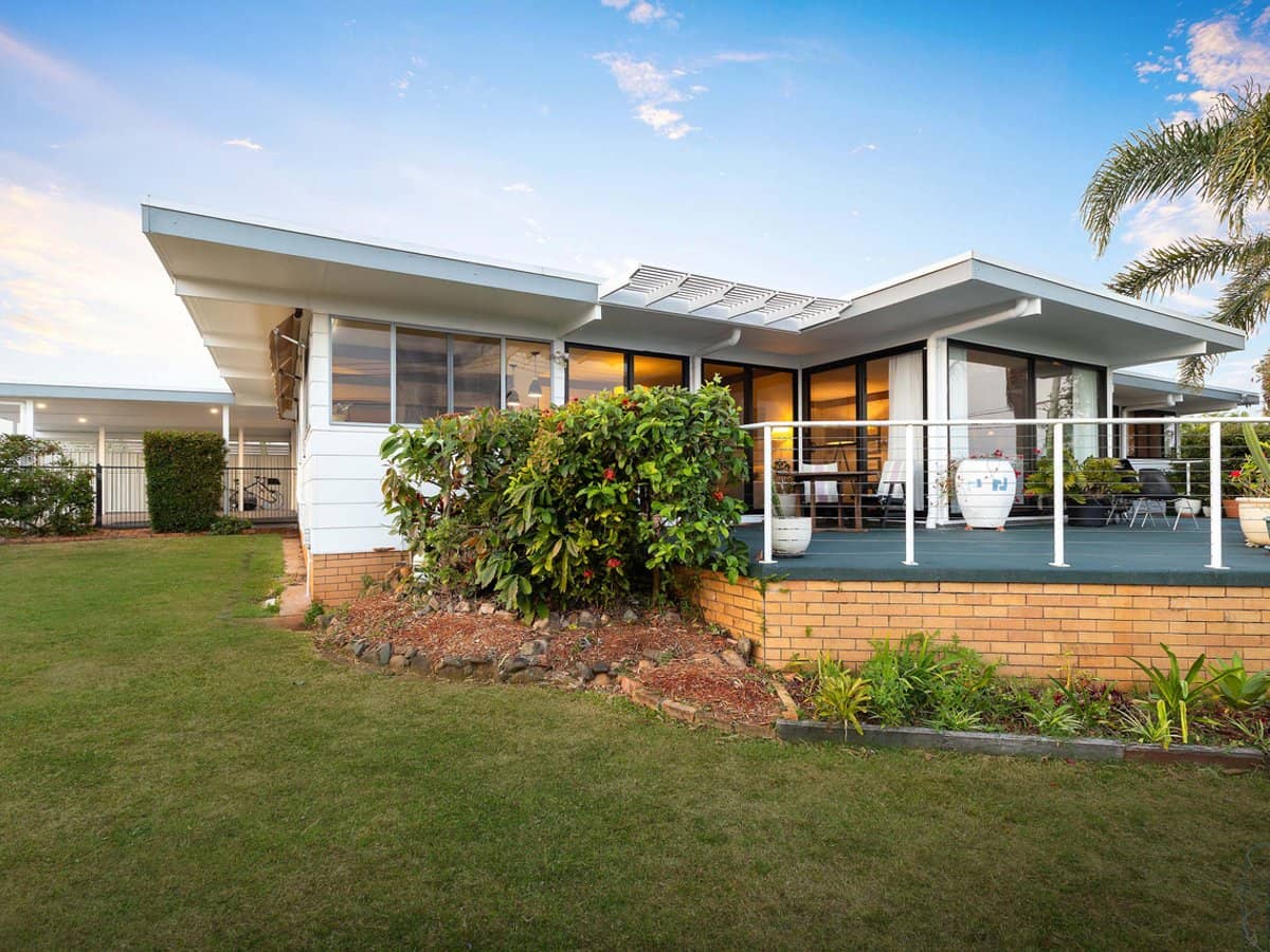 41 Pioneer Parade, BANORA POINT - Thumbnail 25