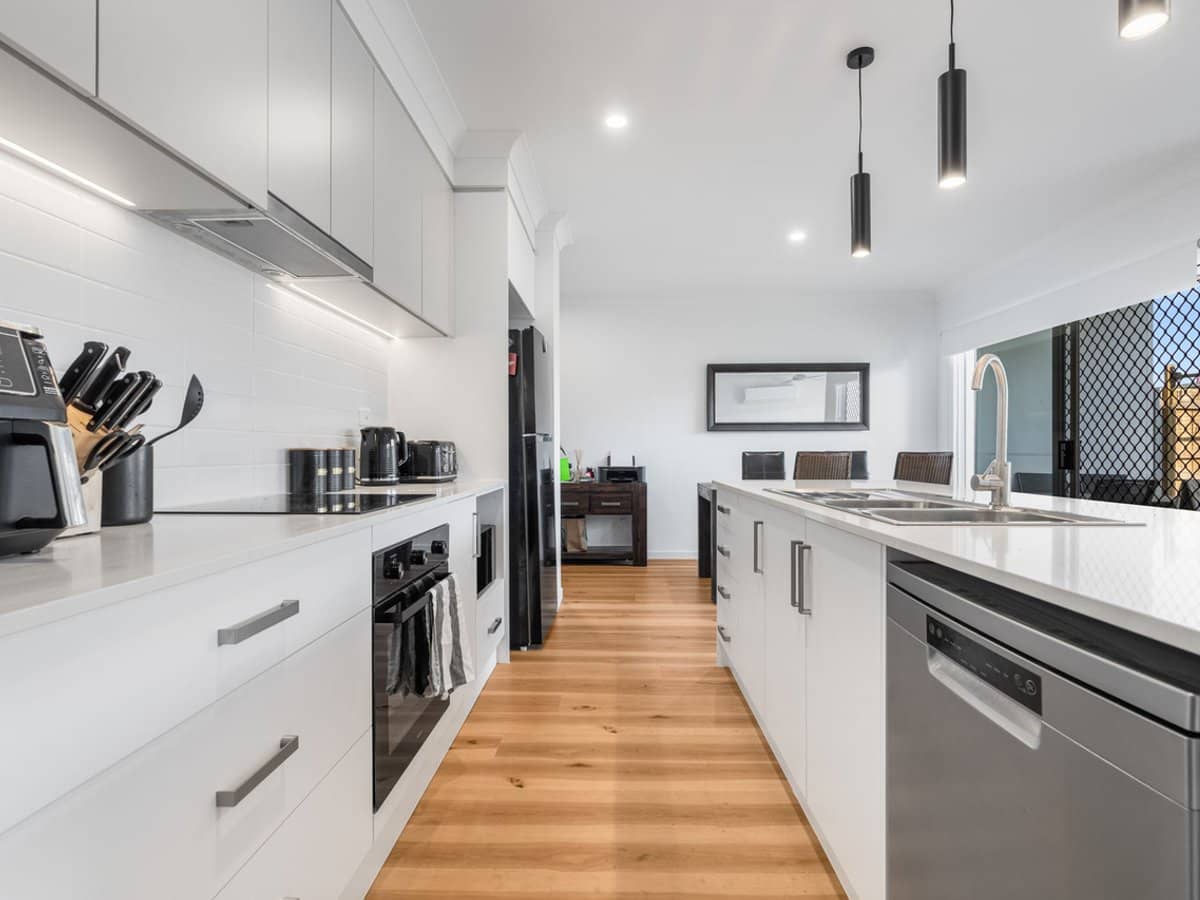 14/14 Waterman Place, BROWNS PLAINS - Thumbnail 2