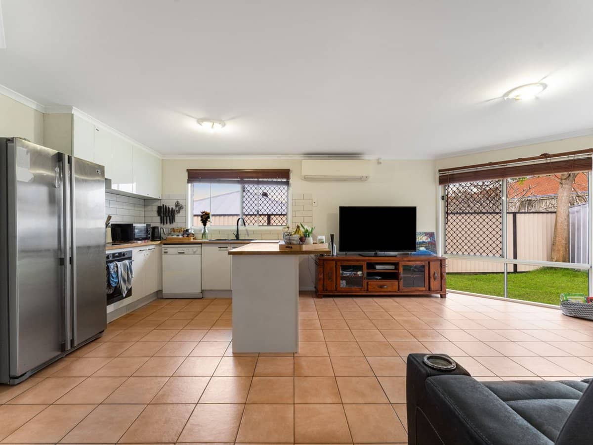 7 Flordabelle Place, HERITAGE PARK - Thumbnail 5