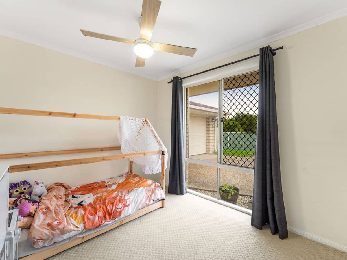 7 Flordabelle Place, HERITAGE PARK - Thumbnail 11