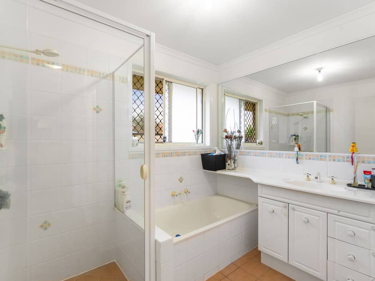 7 Flordabelle Place, HERITAGE PARK - Thumbnail 13