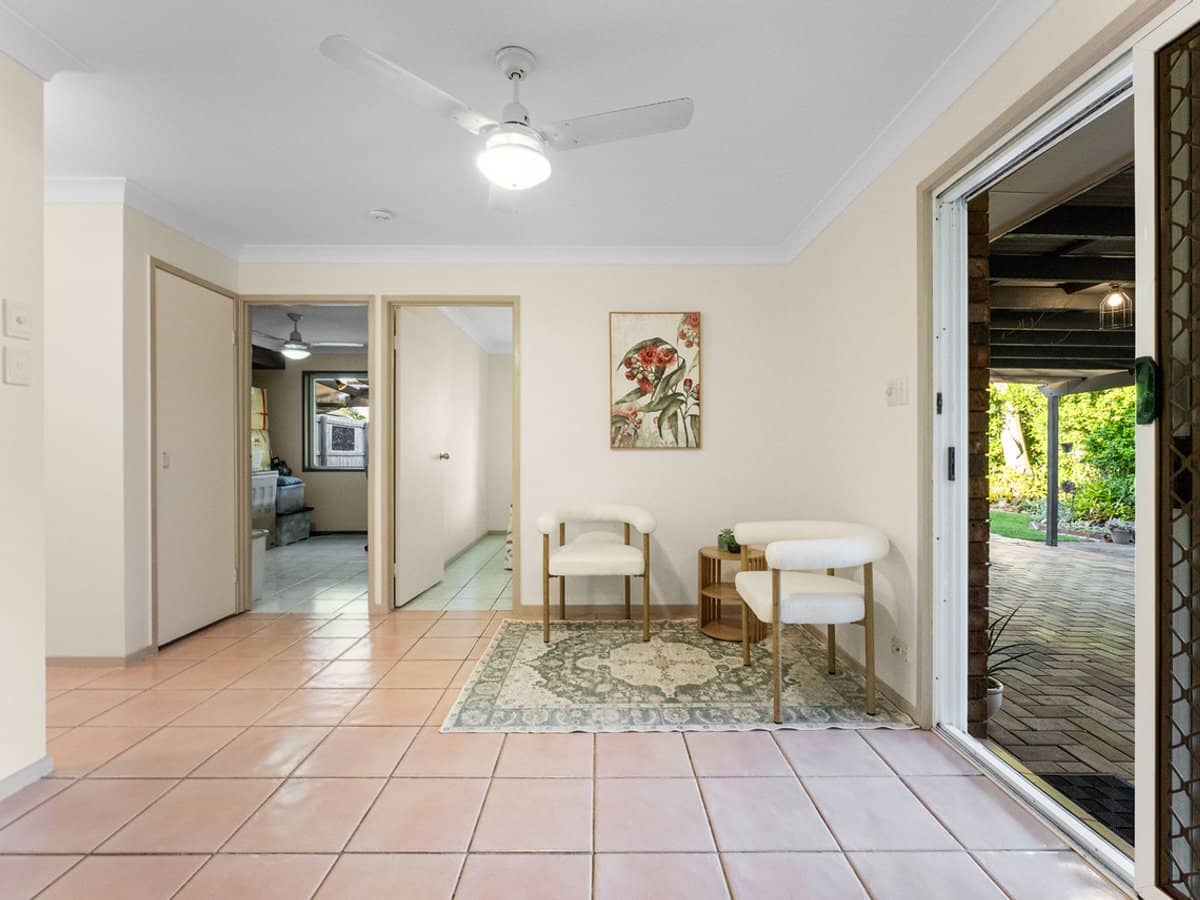 99 Mackellar Drive, BORONIA HEIGHTS - Thumbnail 9