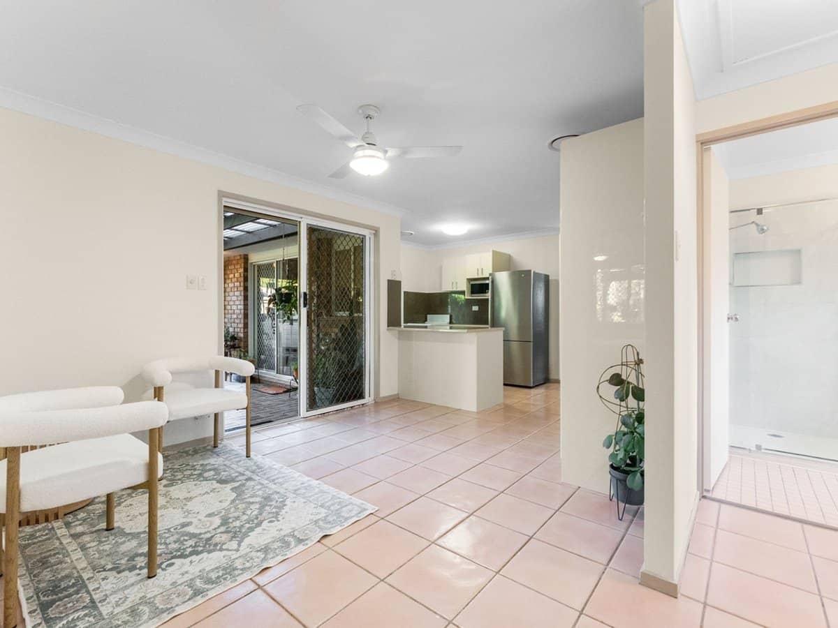 99 Mackellar Drive, BORONIA HEIGHTS - Thumbnail 10