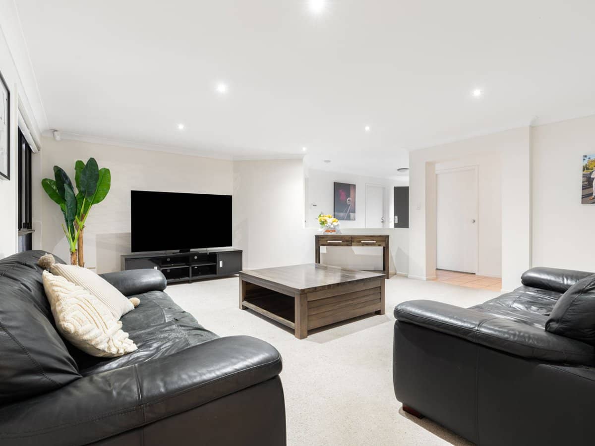 18 Buckley Drive, DREWVALE - Thumbnail 12