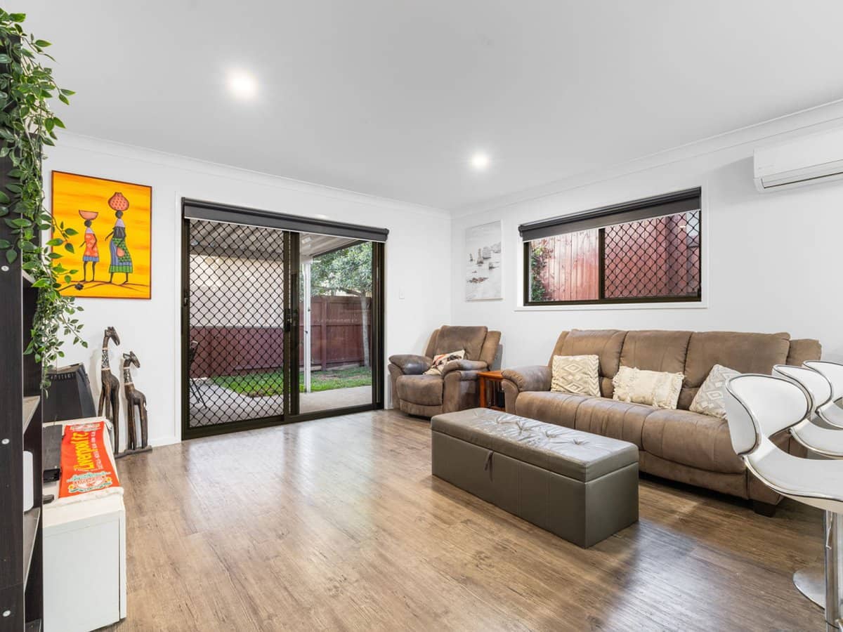 10 Scribbly Gum Court, BORONIA HEIGHTS - Thumbnail 6