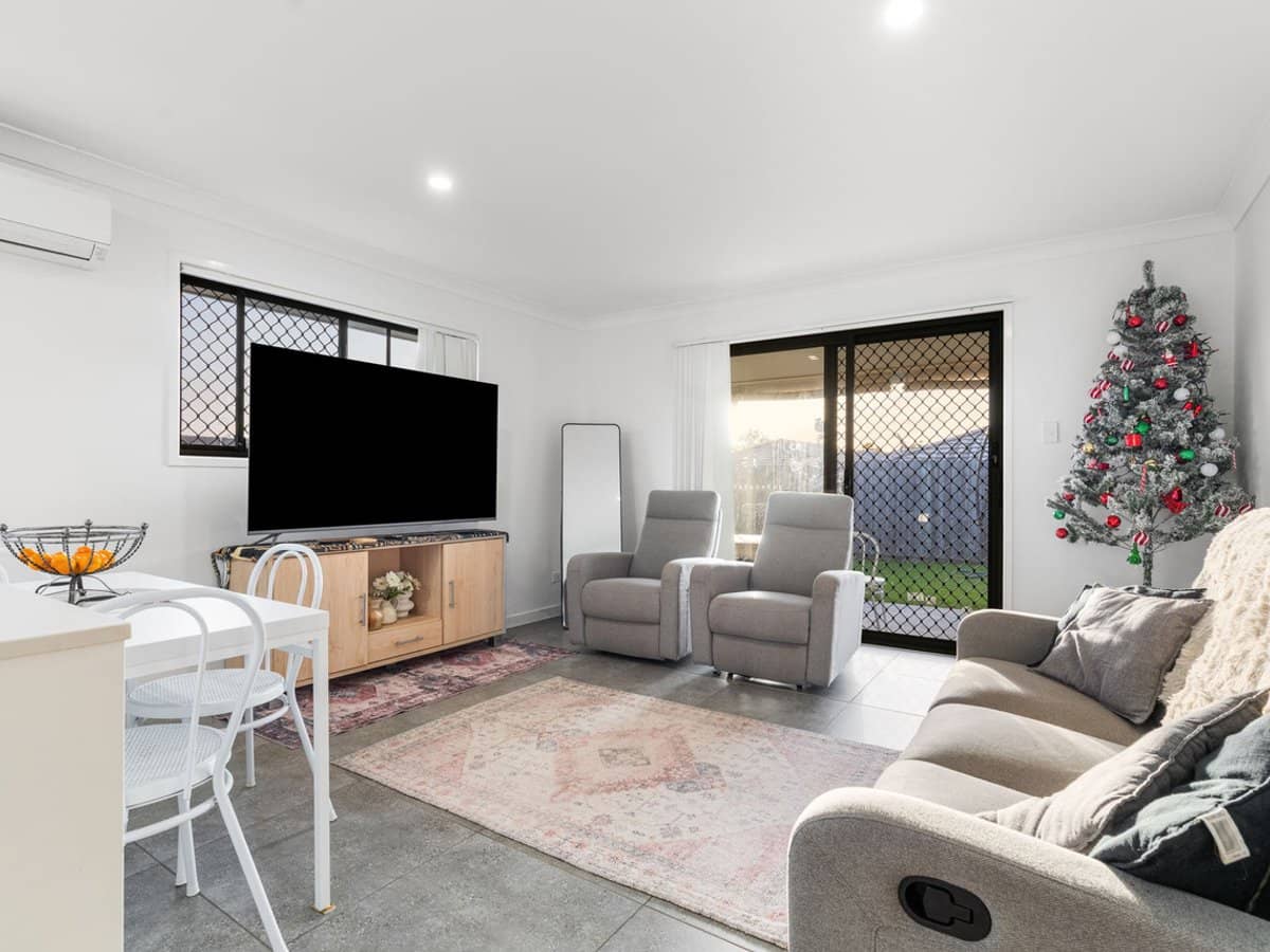 10 Scribbly Gum Court, BORONIA HEIGHTS - Thumbnail 13