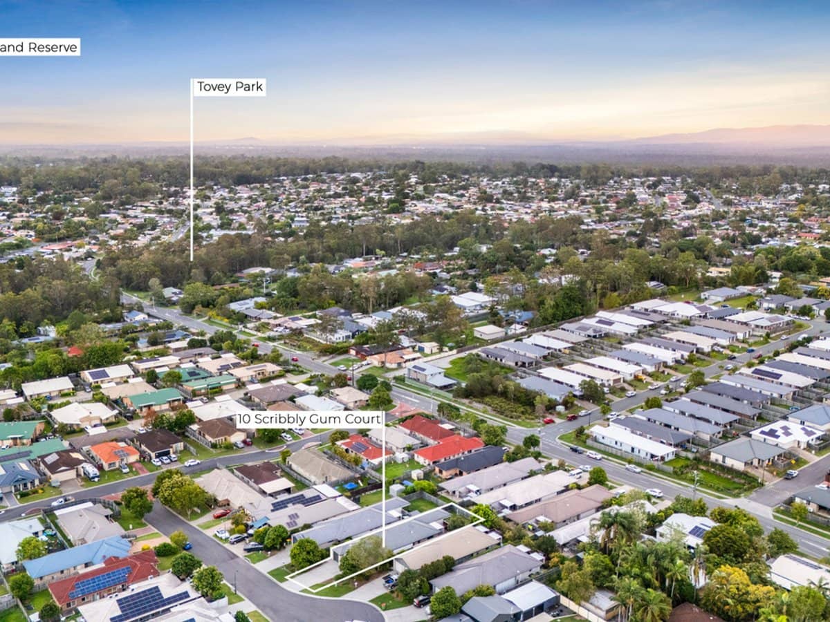 10 Scribbly Gum Court, BORONIA HEIGHTS - Thumbnail 23