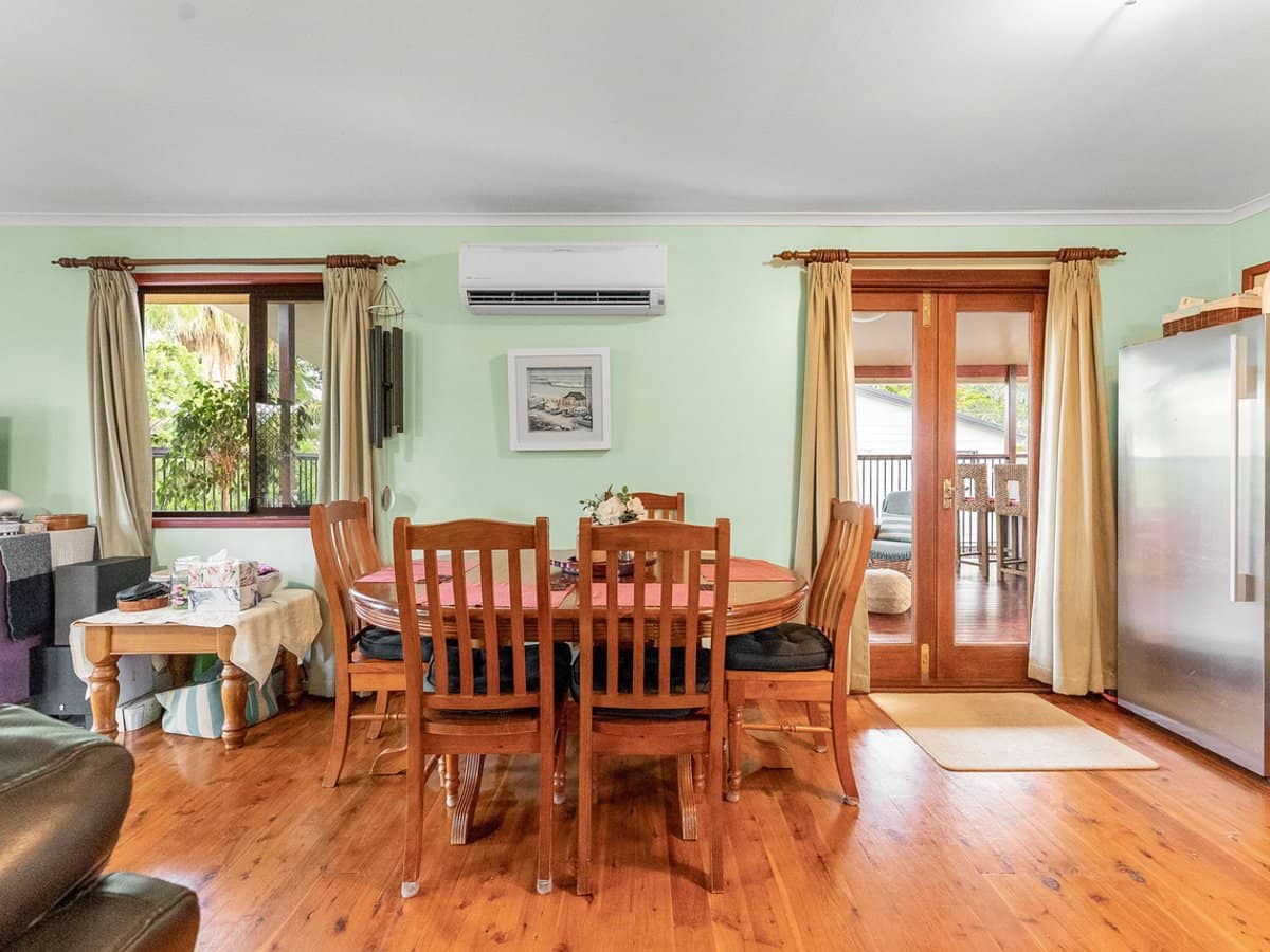 11 Parklands Drive, BORONIA HEIGHTS - Thumbnail 5