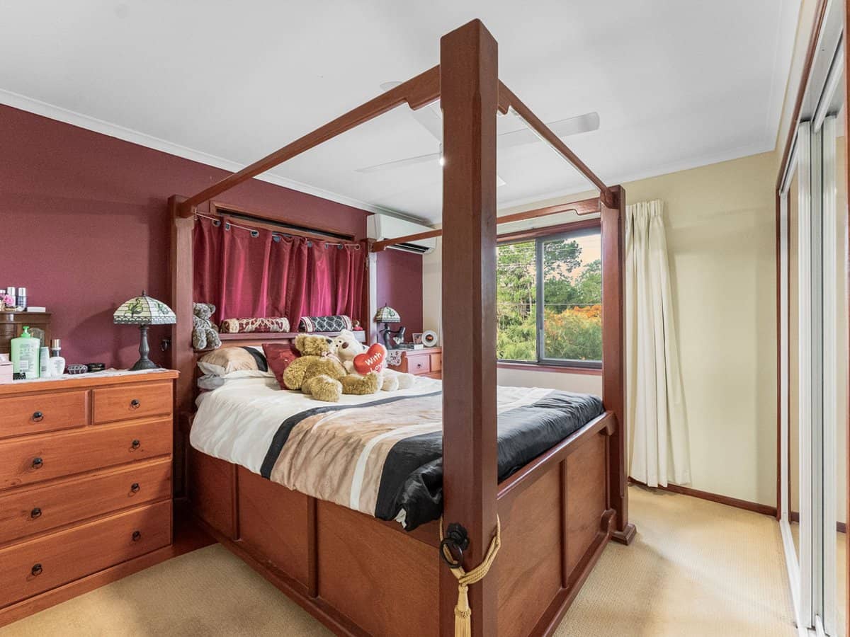 11 Parklands Drive, BORONIA HEIGHTS - Thumbnail 8