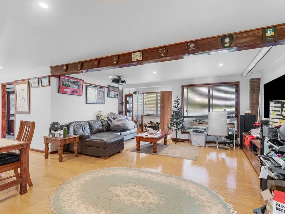 11 Parklands Drive, BORONIA HEIGHTS - Thumbnail 15